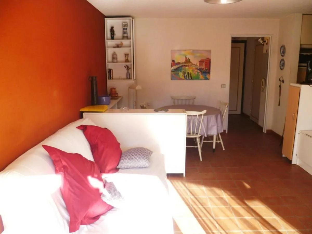 Appartement Avec Terrasse, Clim, Parking Prive - Cavalaire-Sur-Mer - Fr-1-226B-153
