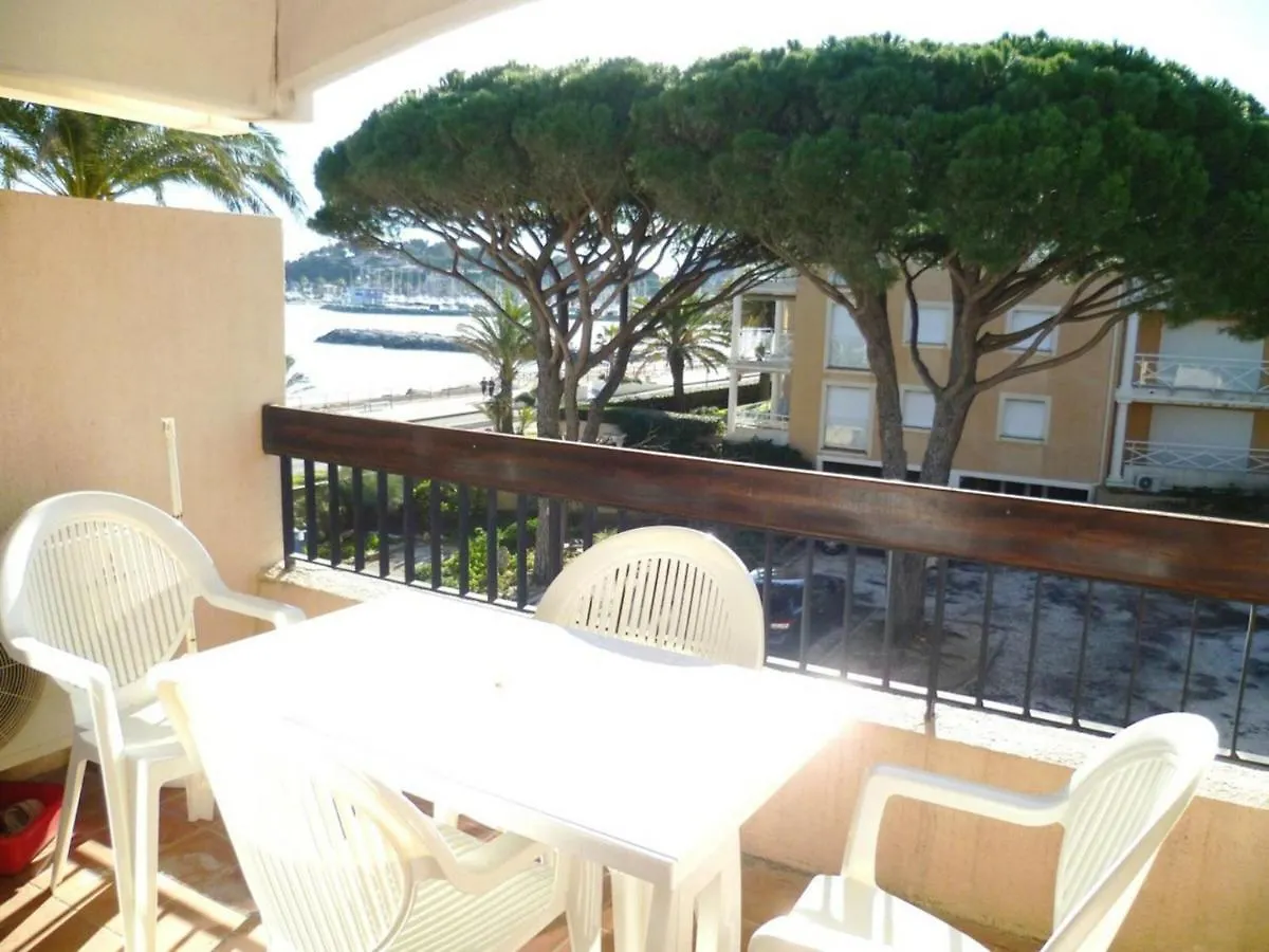 Appartement Avec Terrasse, Clim, Parking Prive - Cavalaire-Sur-Mer - Fr-1-226B-153