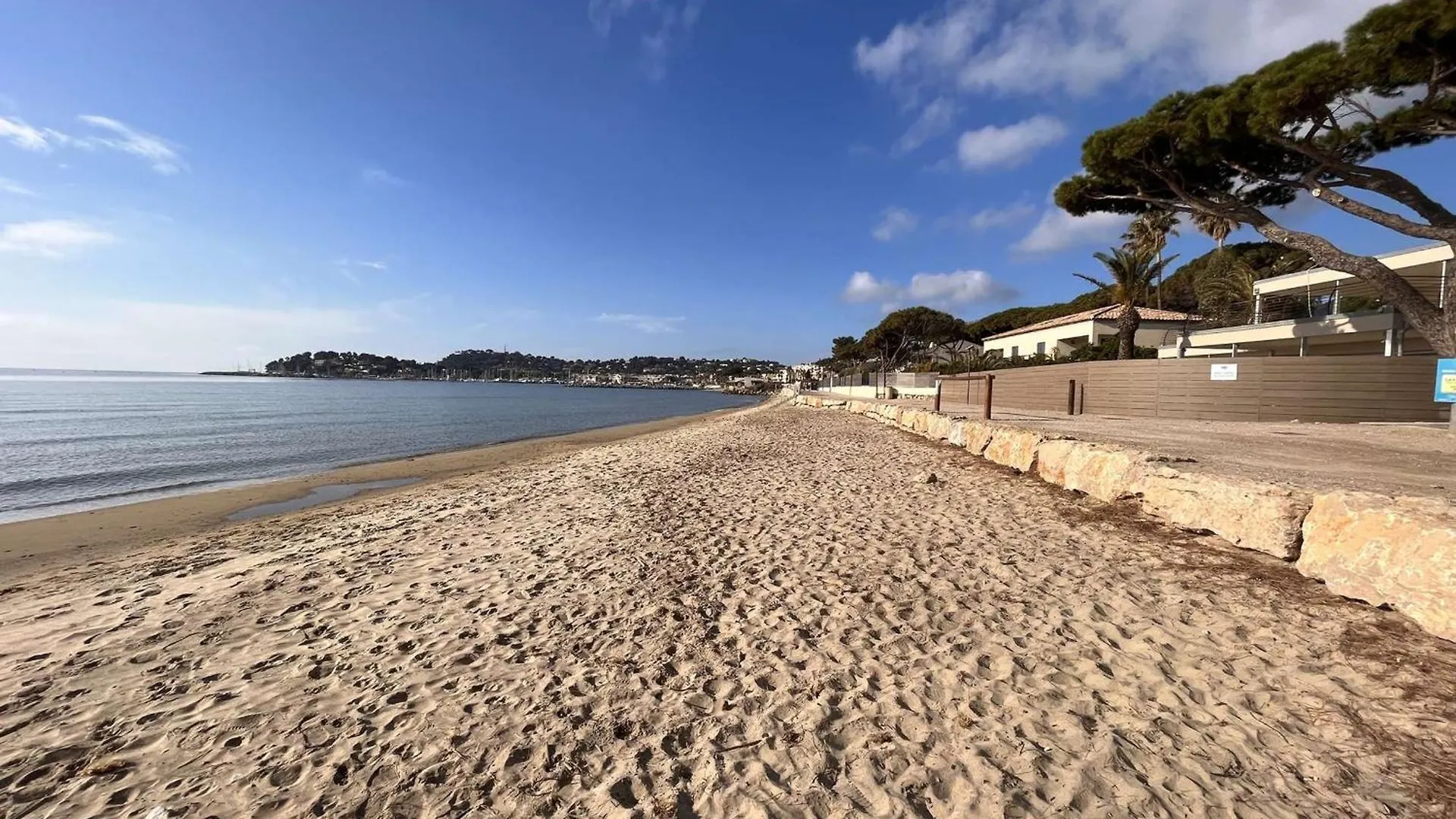 Apartment Appartement Avec Terrasse, Clim, Parking Prive - Cavalaire-Sur-Mer - Fr-1-226B-153