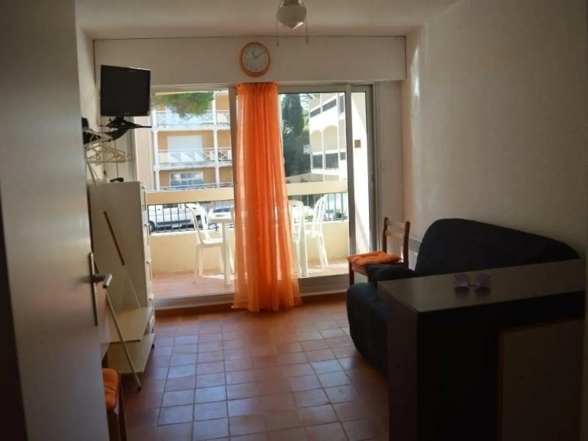 Apartment Appartement Avec Terrasse, Clim, Parking Prive - Cavalaire-Sur-Mer - Fr-1-226B-153 France
